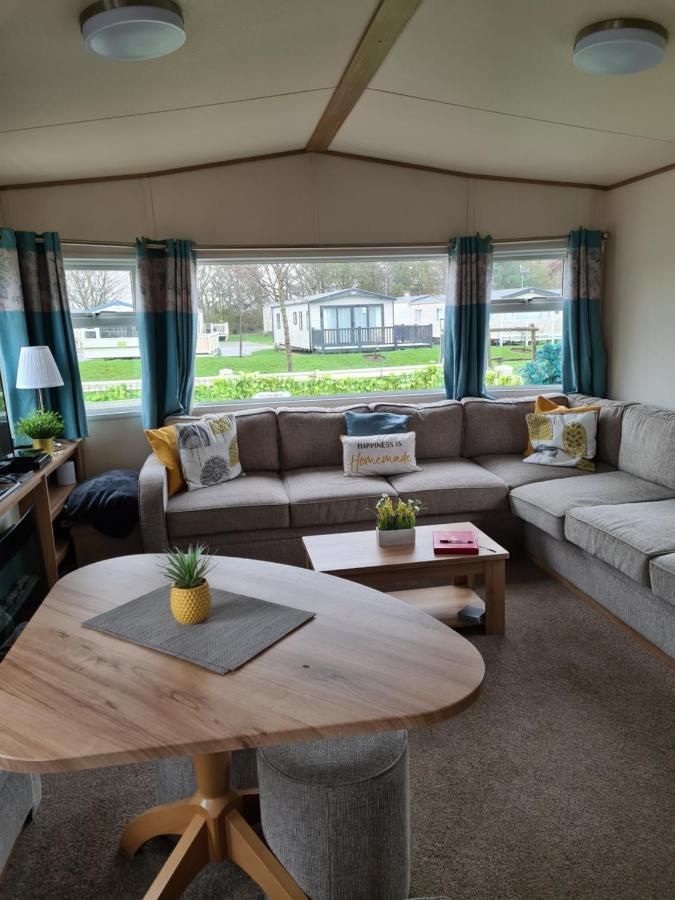 Hot Tub Hols 3 Bed Caravan At 42 Kingfisher Court Tattershall Buitenkant foto