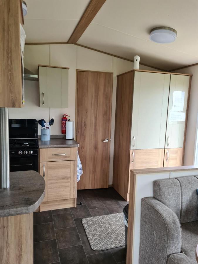 Hot Tub Hols 3 Bed Caravan At 42 Kingfisher Court Tattershall Buitenkant foto